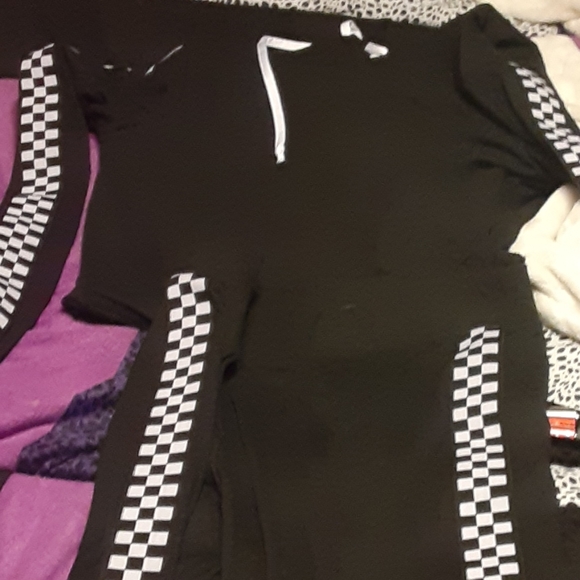 2 piece outfit - Picture 1 of 1